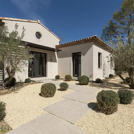 Villa Readhostprofile! 4-bedroom Provence Luxury With Pool *