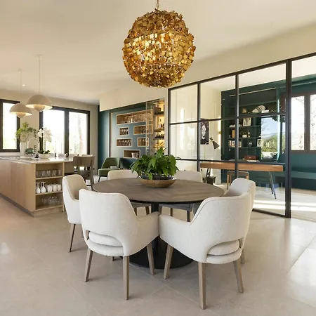 Readhostprofile! 4-bedroom Provence Luxury With Pool
